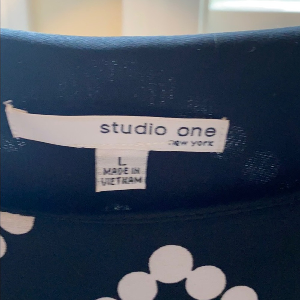 Studio one dress Size: L - Picture 2 of 2